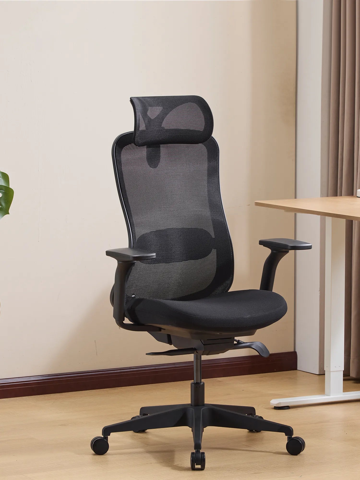 S5 Office Chair with Smooth Arch Design Style
