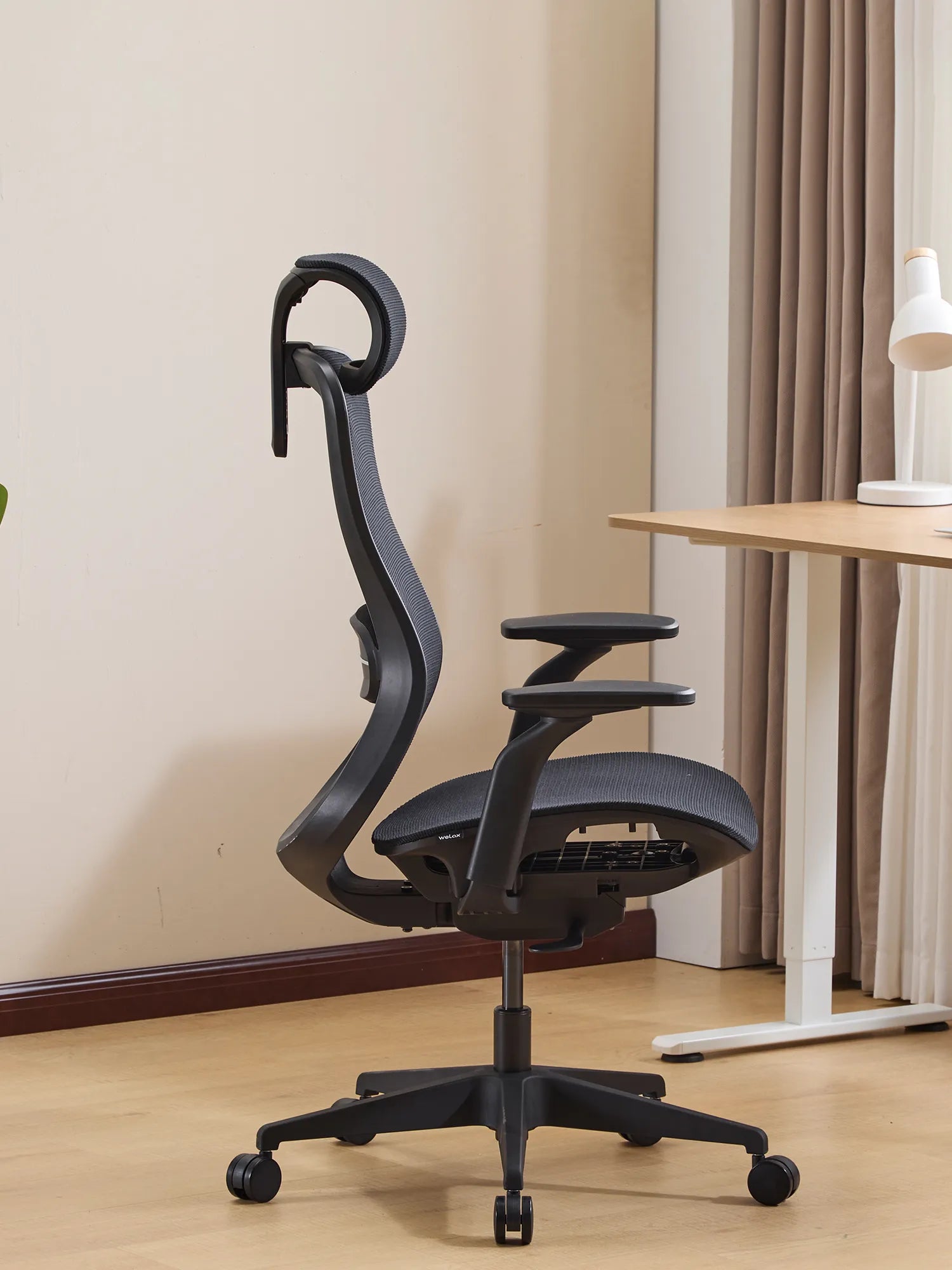 S5 Office Chair with Smooth Arch Design Style