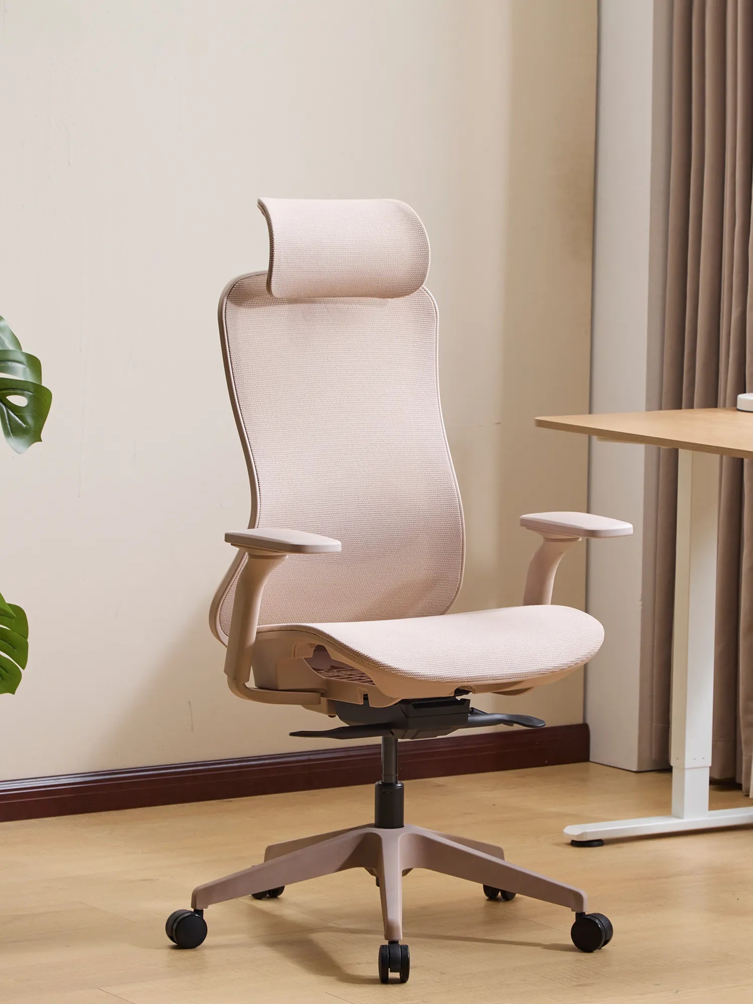 S5 Office Chair with Smooth Arch Design Style