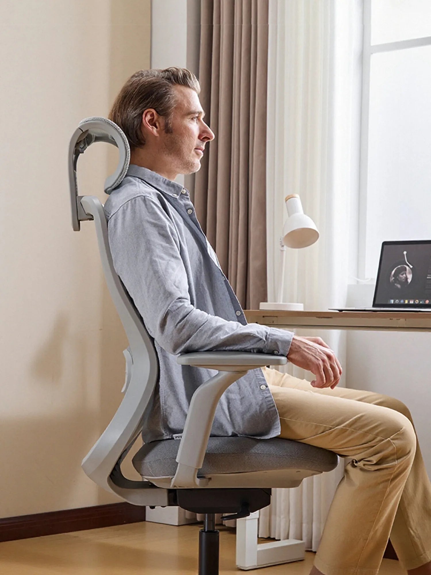 S5 Office Chair with Smooth Arch Design Style