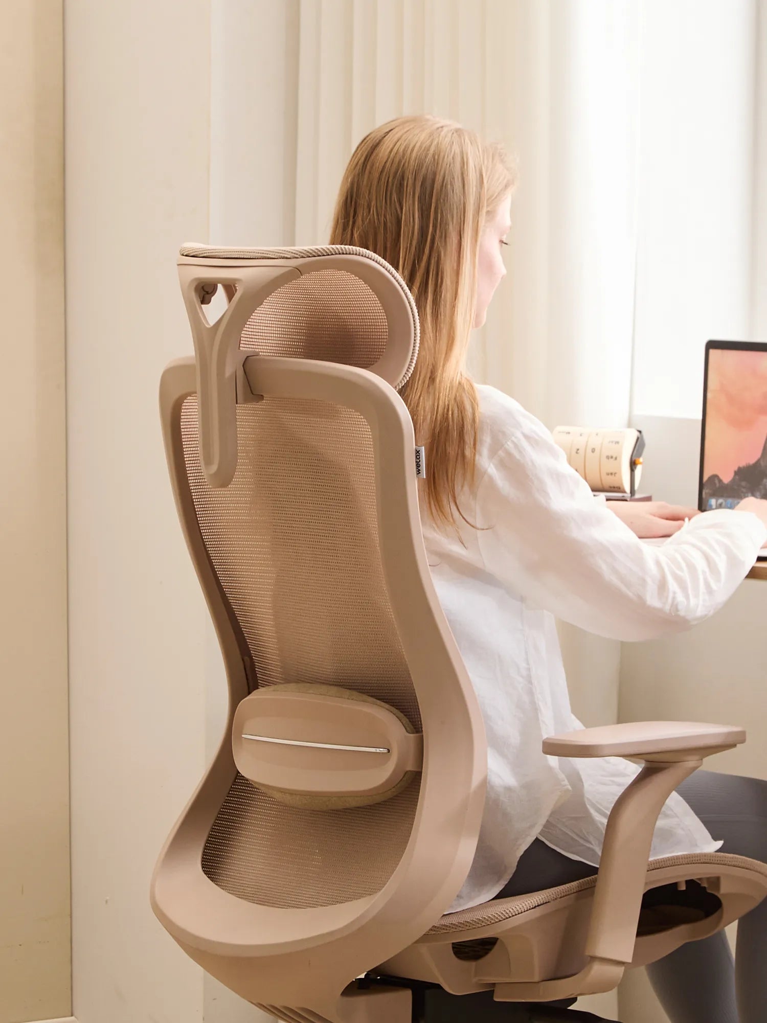 S5 Office Chair with Smooth Arch Design Style