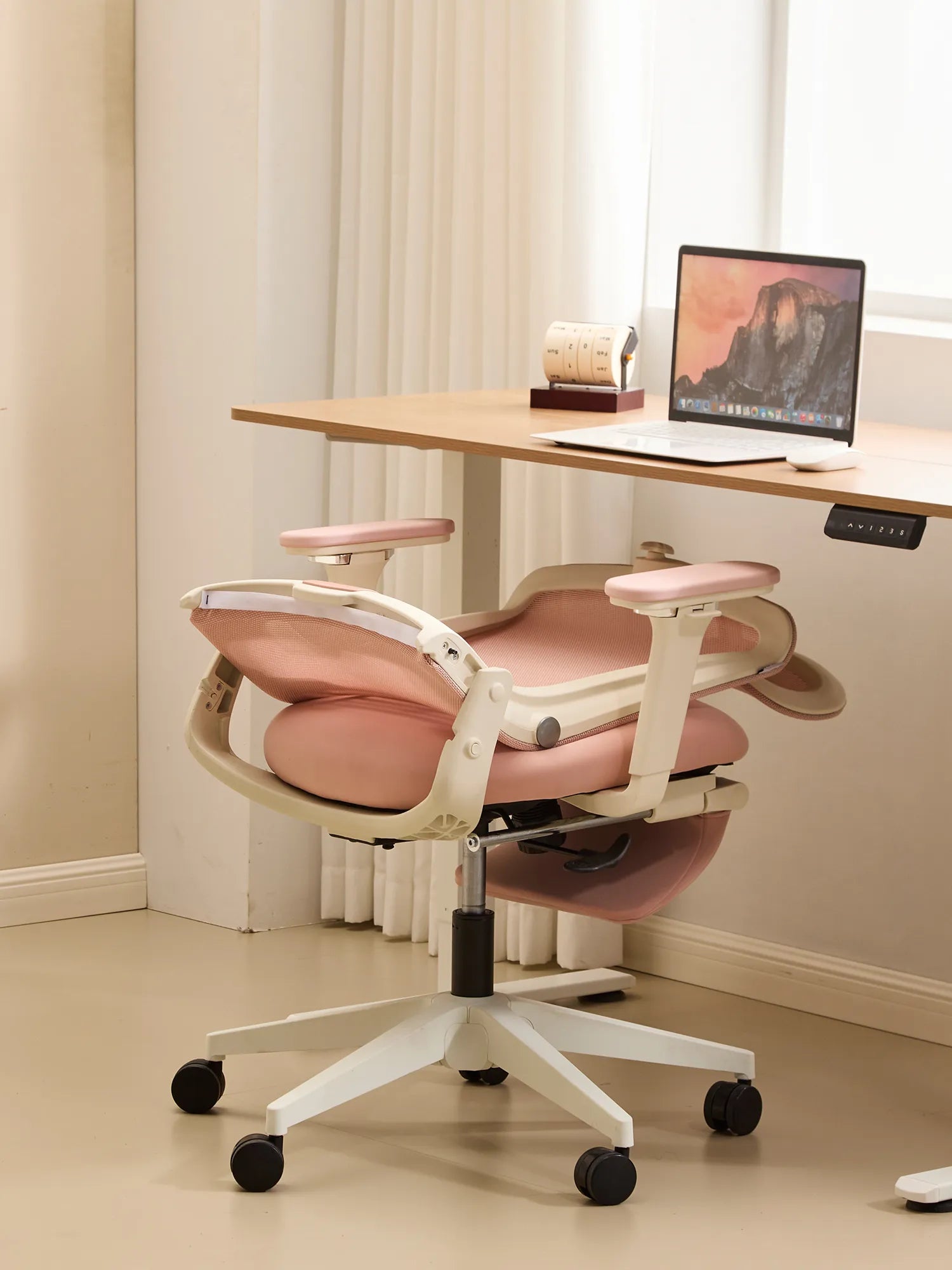 S4 Ergonomic Desk Chair with Foldable Backrest