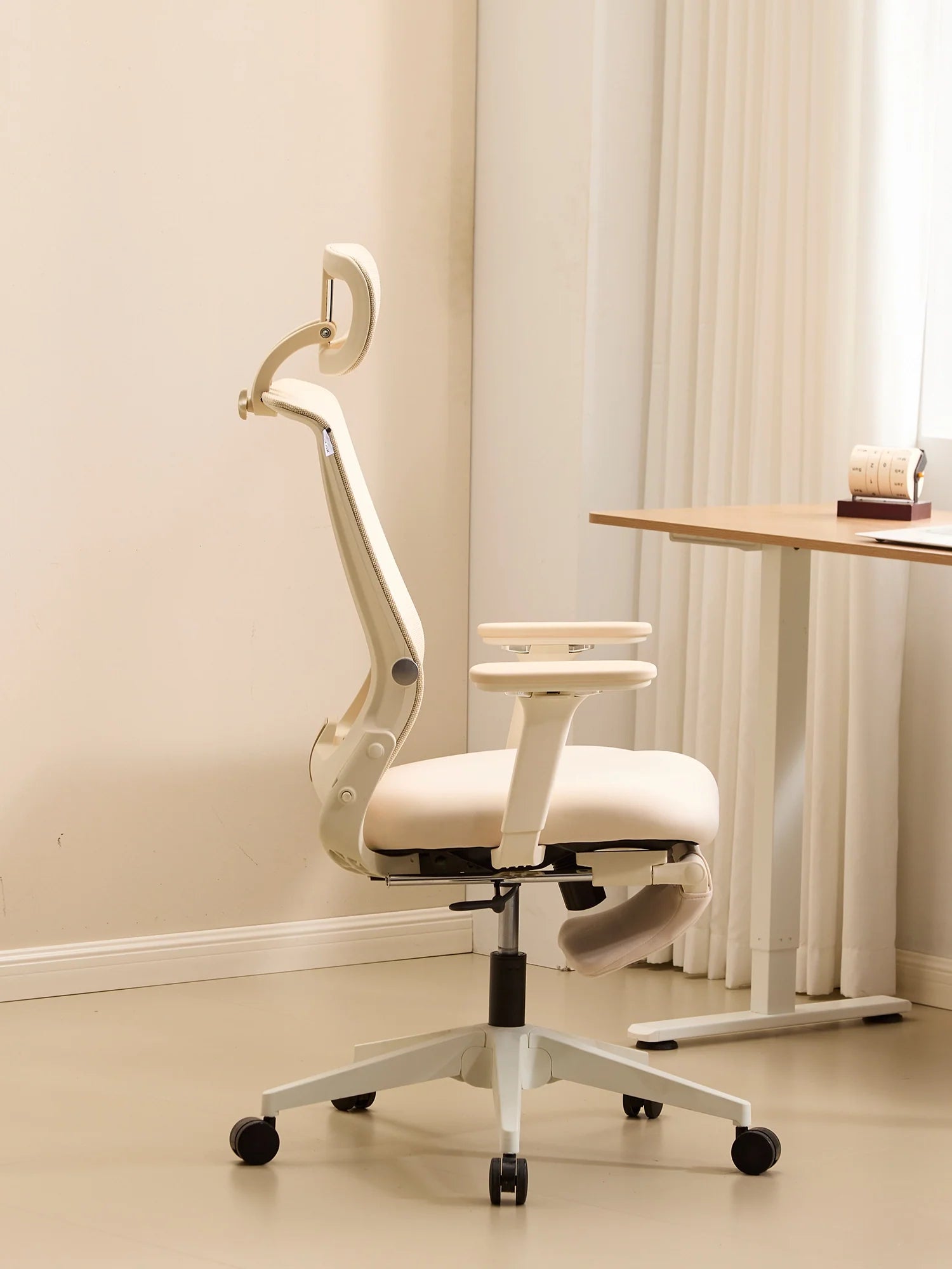 S4 Ergonomic Desk Chair with Foldable Backrest