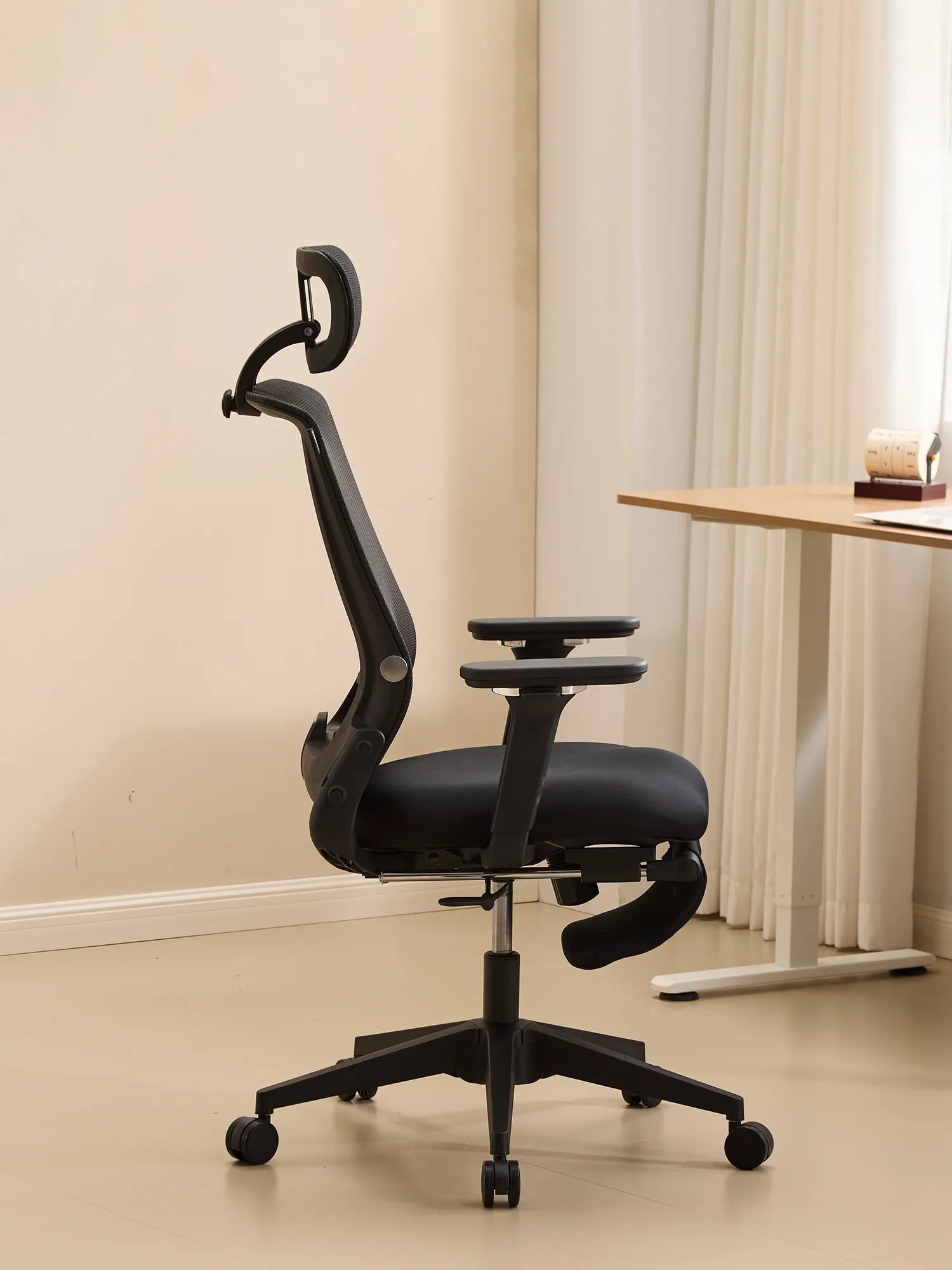 S4 Ergonomic Desk Chair with Foldable Backrest
